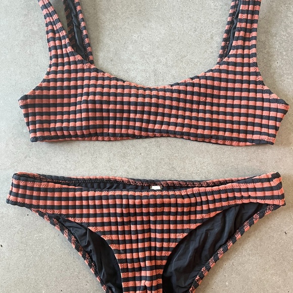 Solid and Striped Bikini size M - Picture 2 of 6
